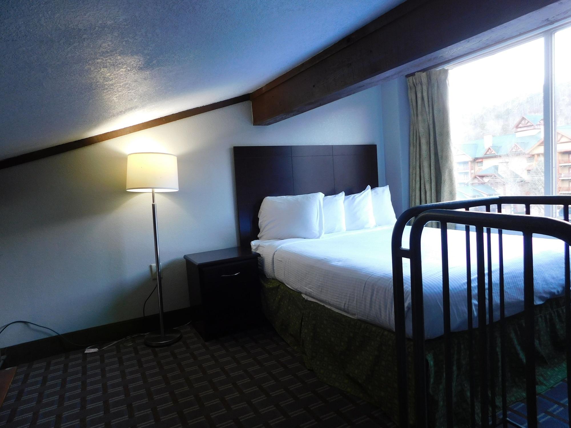Days Inn & Suites By Wyndham Downtown Gatlinburg Parkway Bagian luar foto