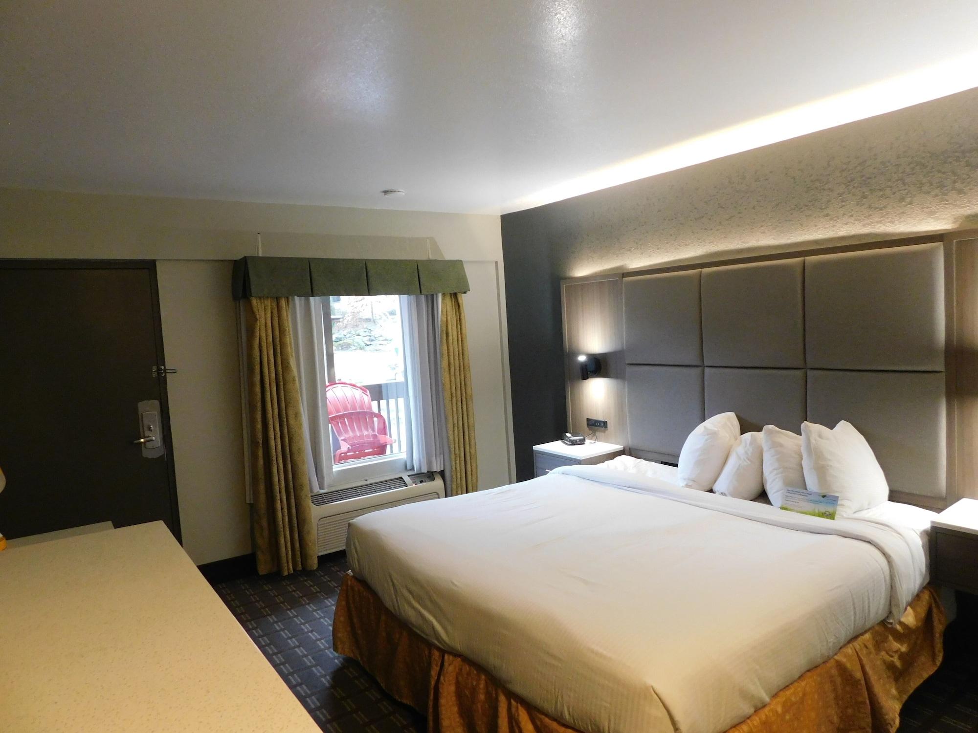 Days Inn & Suites By Wyndham Downtown Gatlinburg Parkway Bagian luar foto