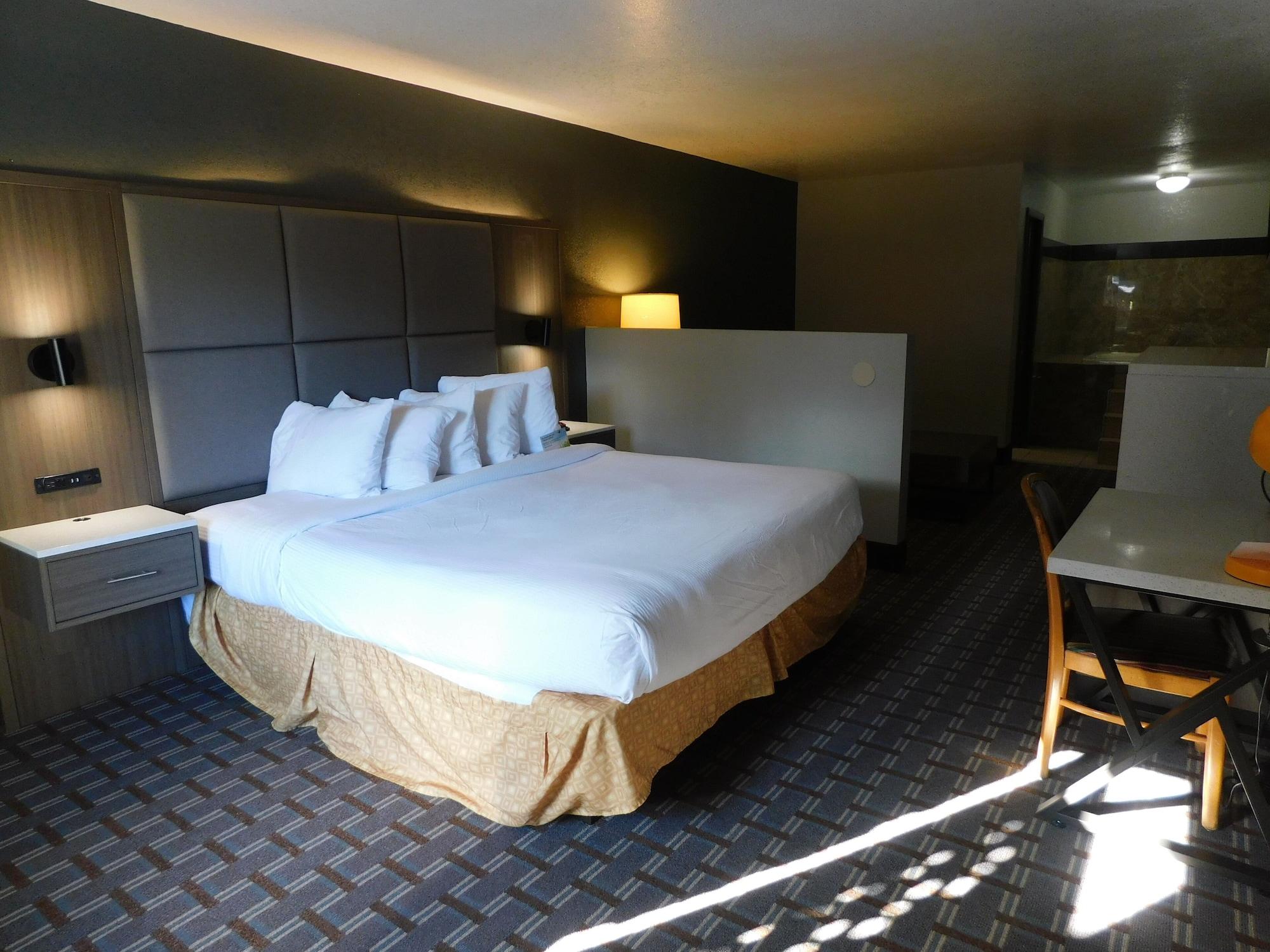 Days Inn & Suites By Wyndham Downtown Gatlinburg Parkway Bagian luar foto