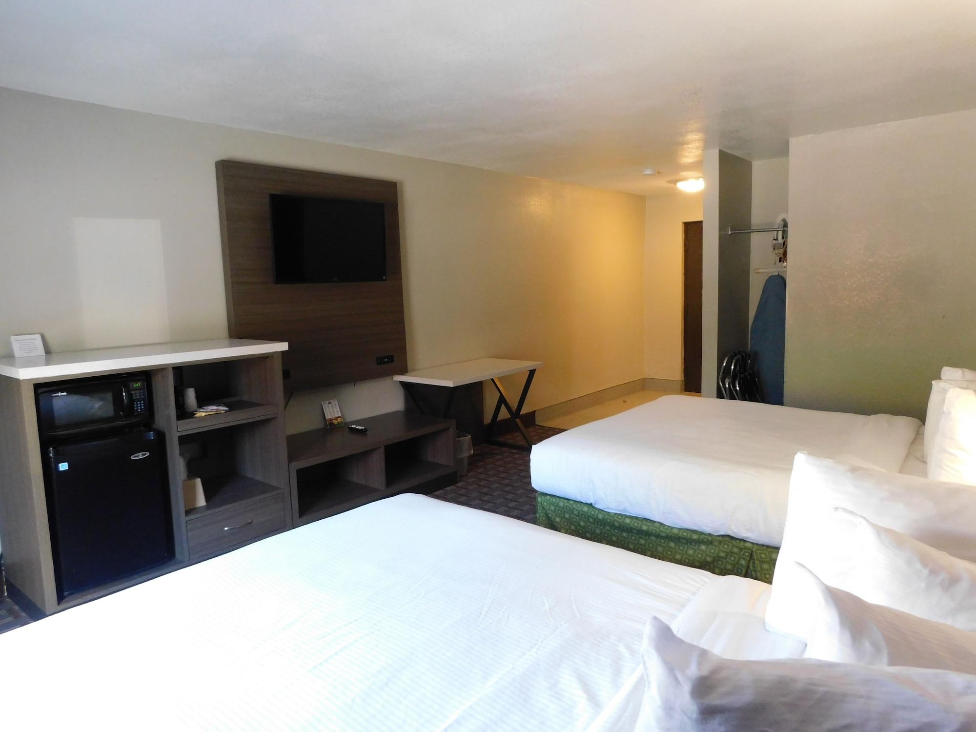 Days Inn & Suites By Wyndham Downtown Gatlinburg Parkway Bagian luar foto