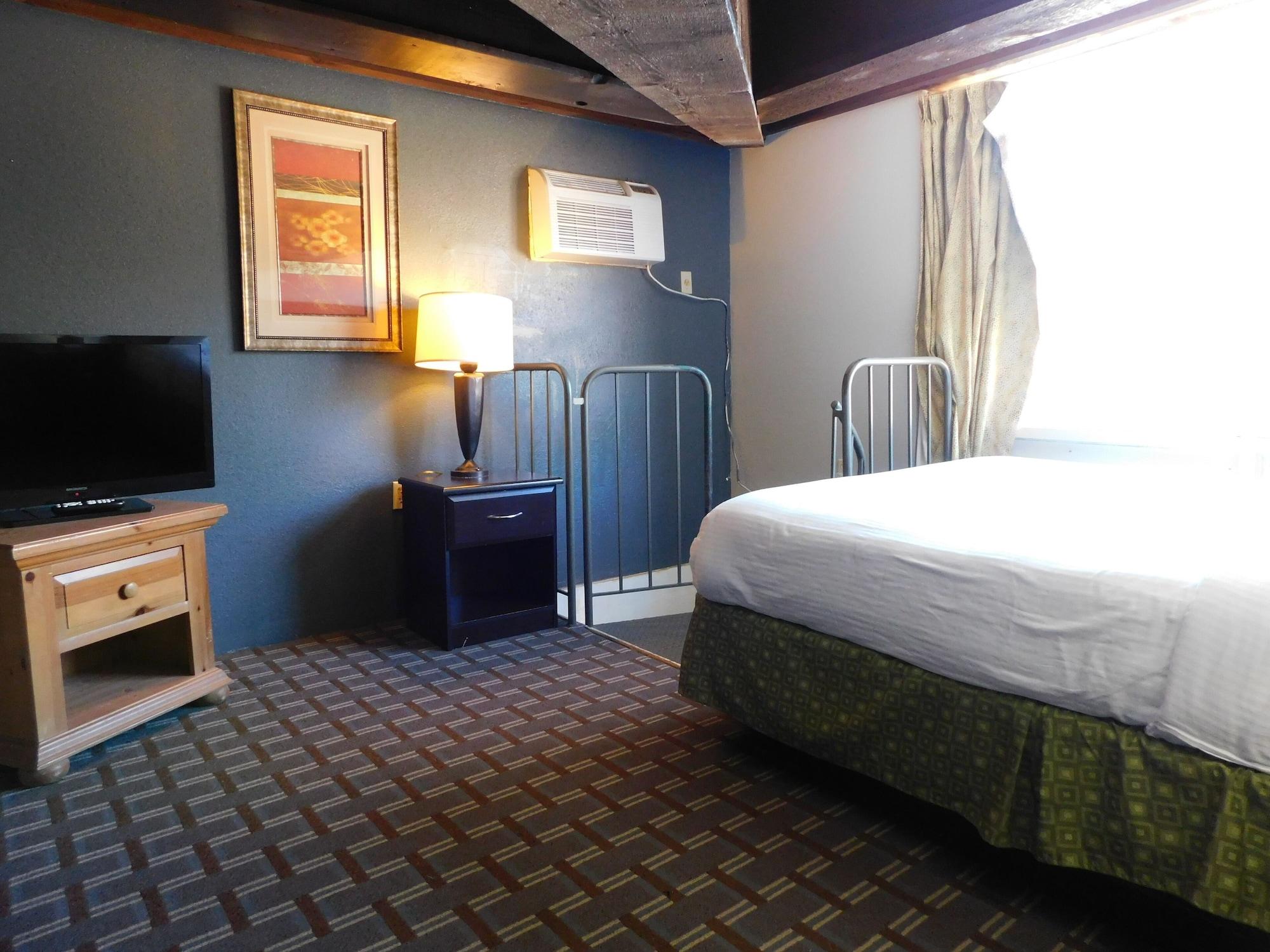 Days Inn & Suites By Wyndham Downtown Gatlinburg Parkway Bagian luar foto