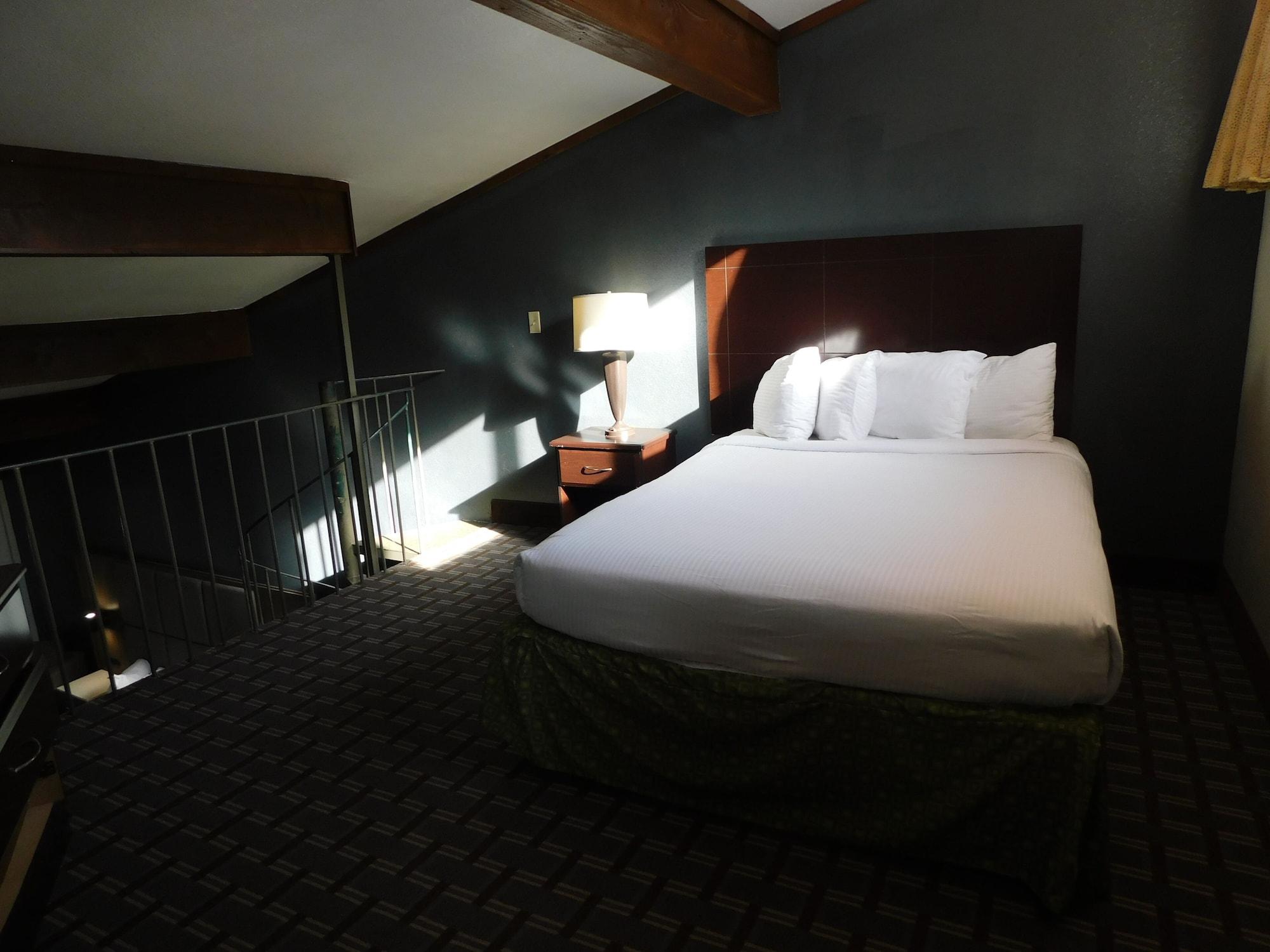 Days Inn & Suites By Wyndham Downtown Gatlinburg Parkway Bagian luar foto